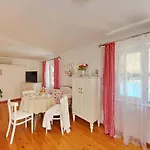 Blissful Bay - One Bedroom With Terrace