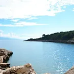 Blissful Bay - One Bedroom With Terrace *