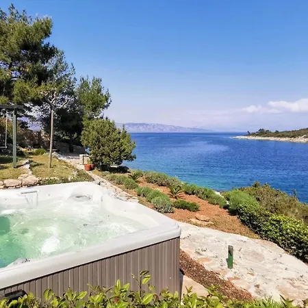 Blissful Bay - One Bedroom With Terrace *