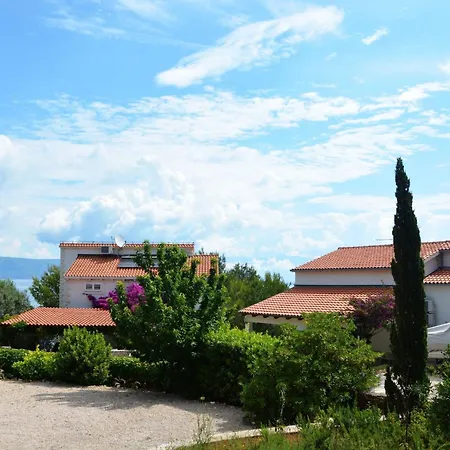 Blissful Bay - One Bedroom With Terrace Vrboska