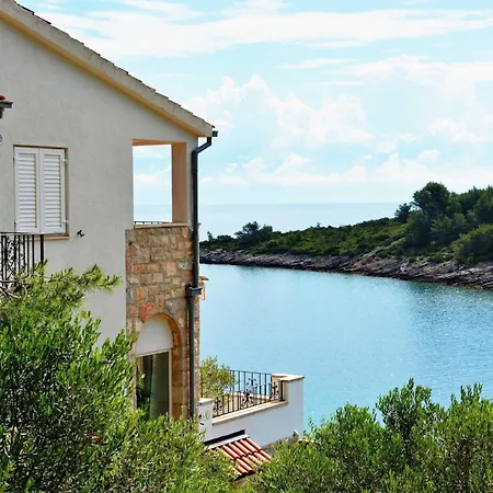 Blissful Bay - One Bedroom With Terrace Apartment