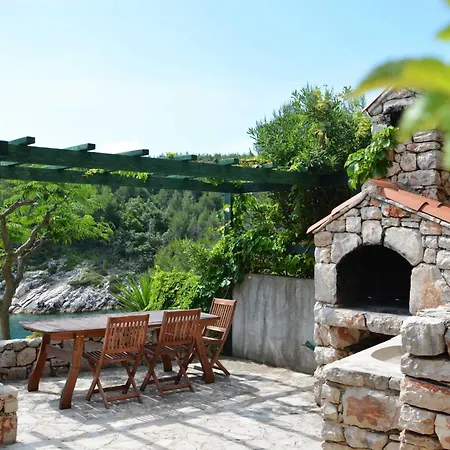 Blissful Bay - One Bedroom With Terrace Vrboska